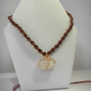 COLLAR DE CUARZO ROSA MACRAMÉ - BARAK ARTILUGIOS - 8006-C-1